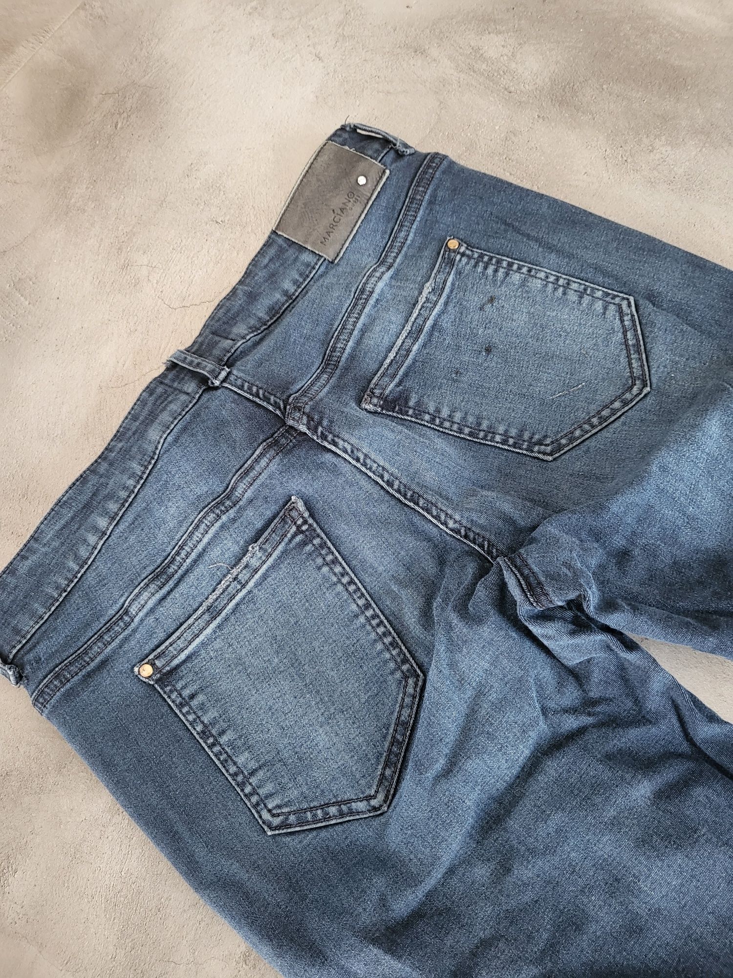 Guess kolekcja Marciano spodnie damskie jeansowe rozmiar 31 stan bdb