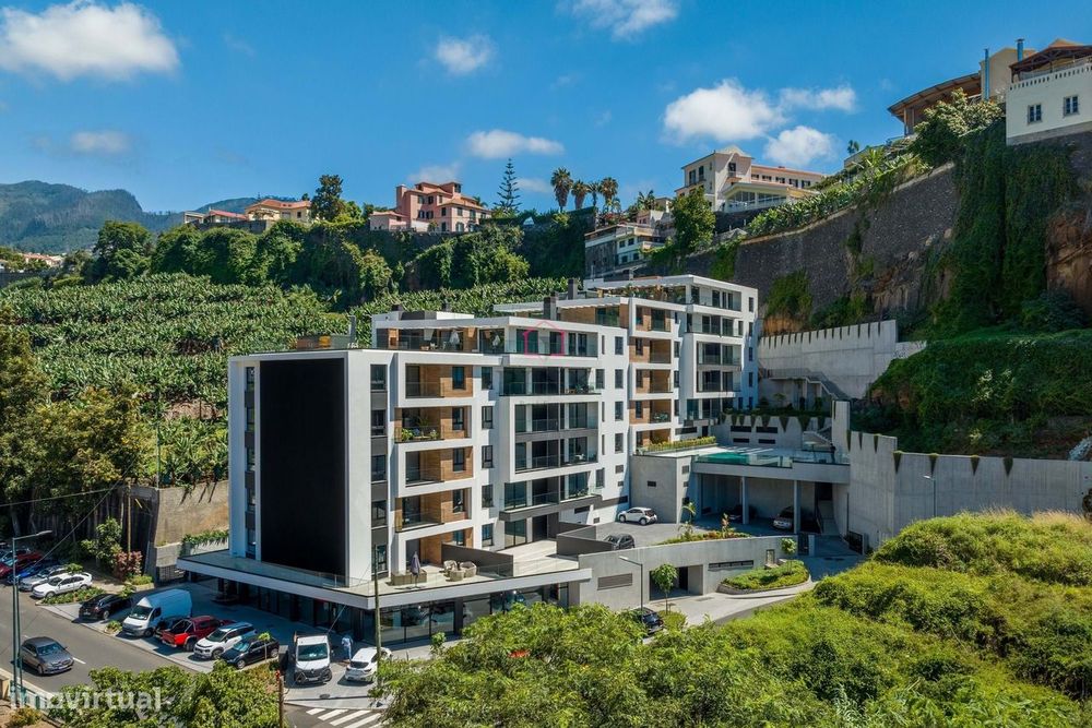 Penthouse com Piscina no UPTOWN 13 - T5 no Funchal