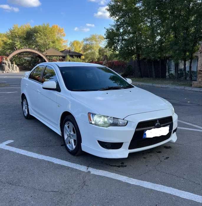500 гривень доба Mitsubishi Lancer Оренда авто автомат газ