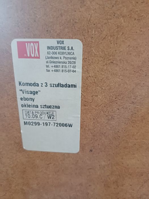 Komoda Vox visage
