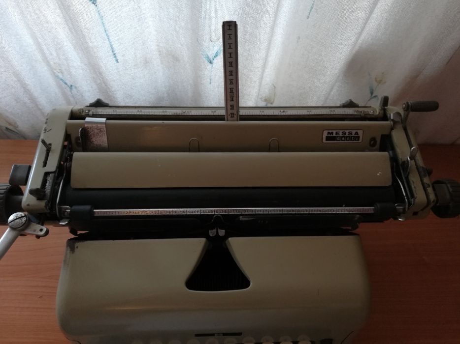 Máquina escrever Messa Ducti