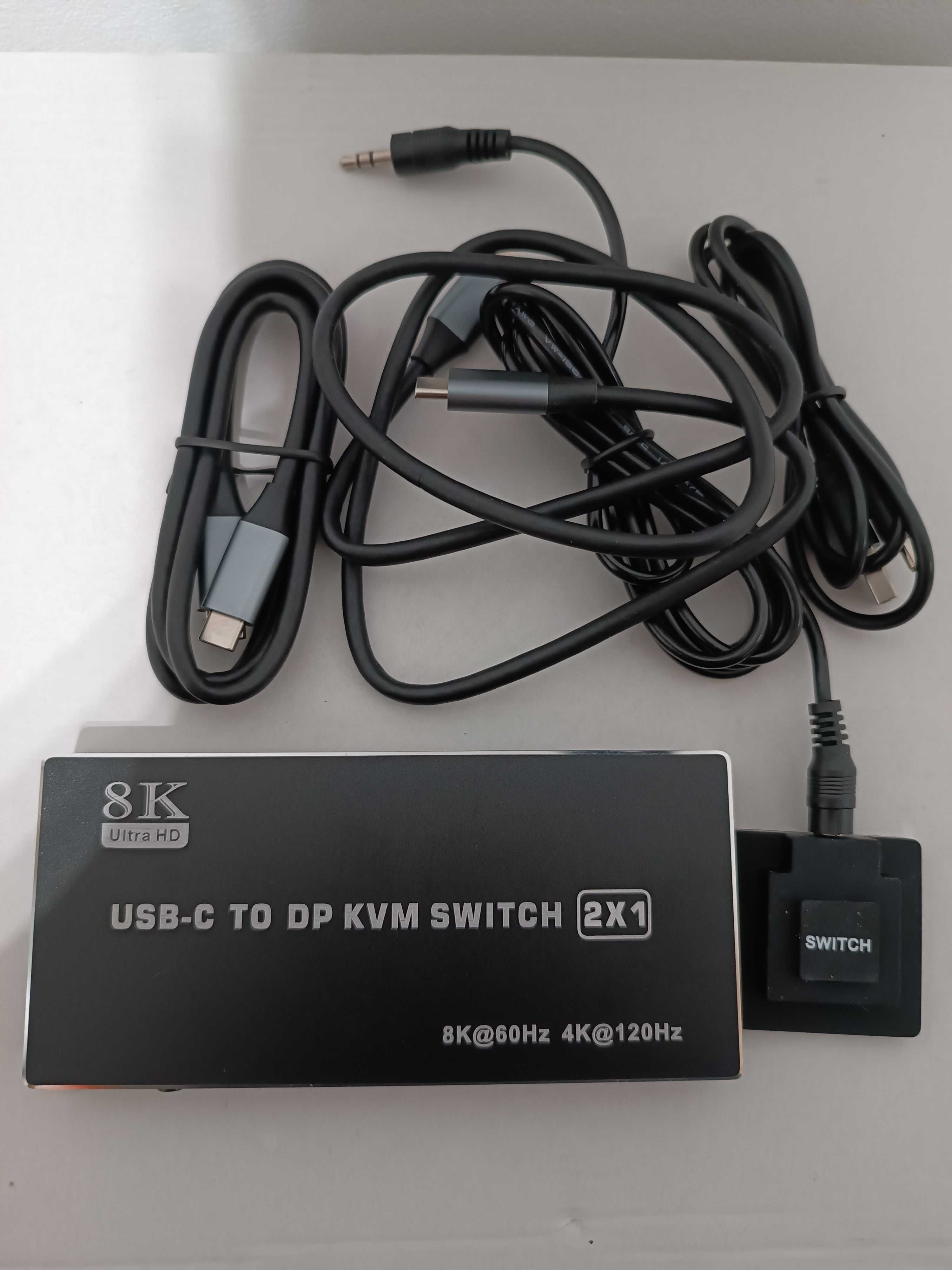 Przełącznik KVM USB-C 2x1 z DisplayPort 1.4 Video