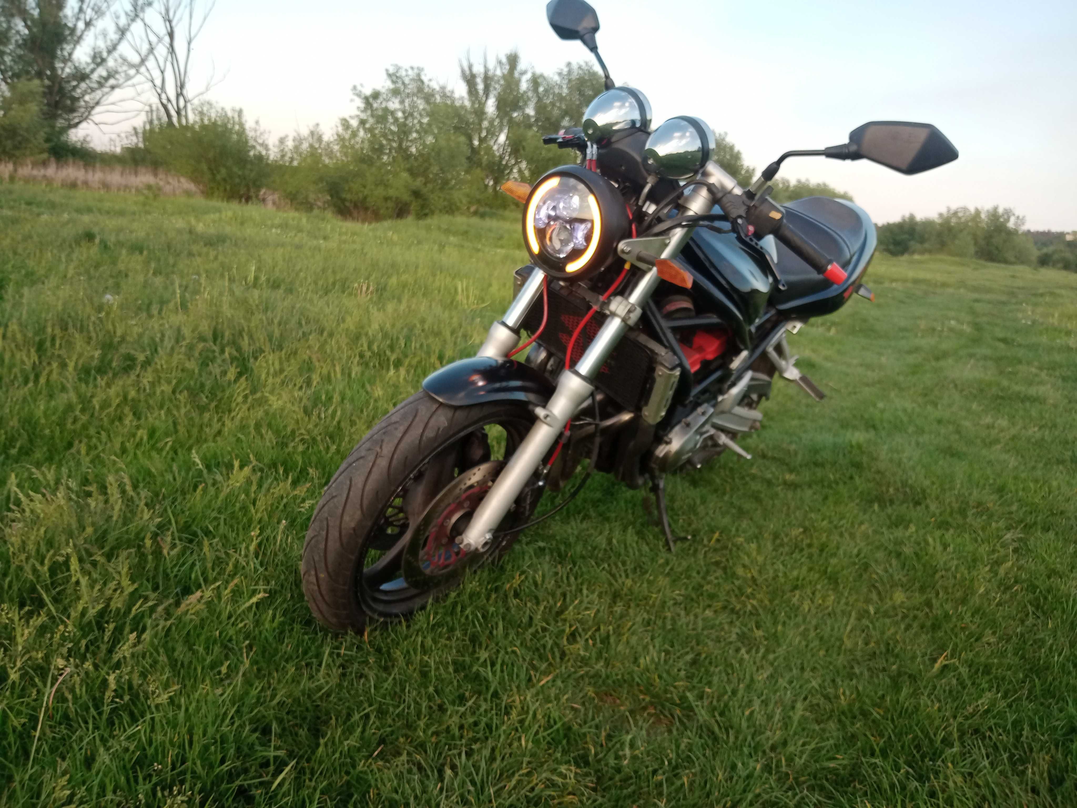 Мотоцикл Suzuki bandit400