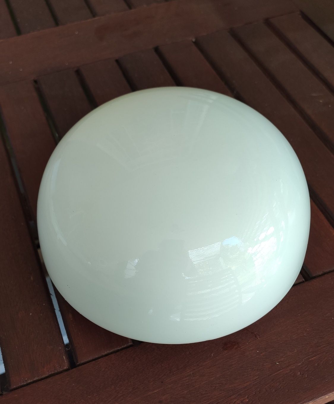 Lampa ścienna biała
