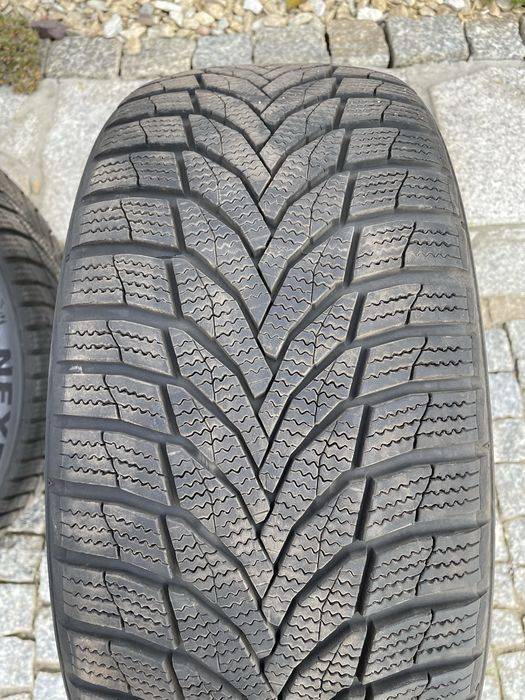 Komplet opon zima Nexen Winguard Sport 2 215/40/18 dot3520 6,5-7mm