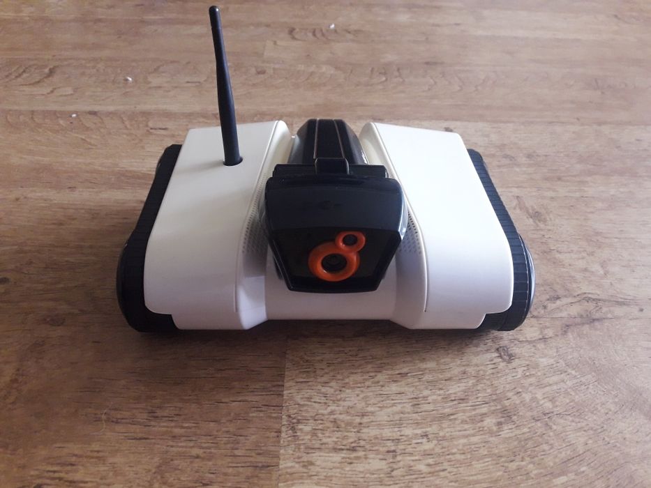 Танк-шпион Logicom Robotics Spy-C
WiFi