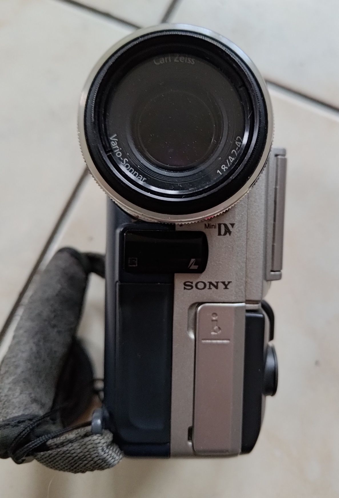 Kamera mini DV Sony DCR-PC100E