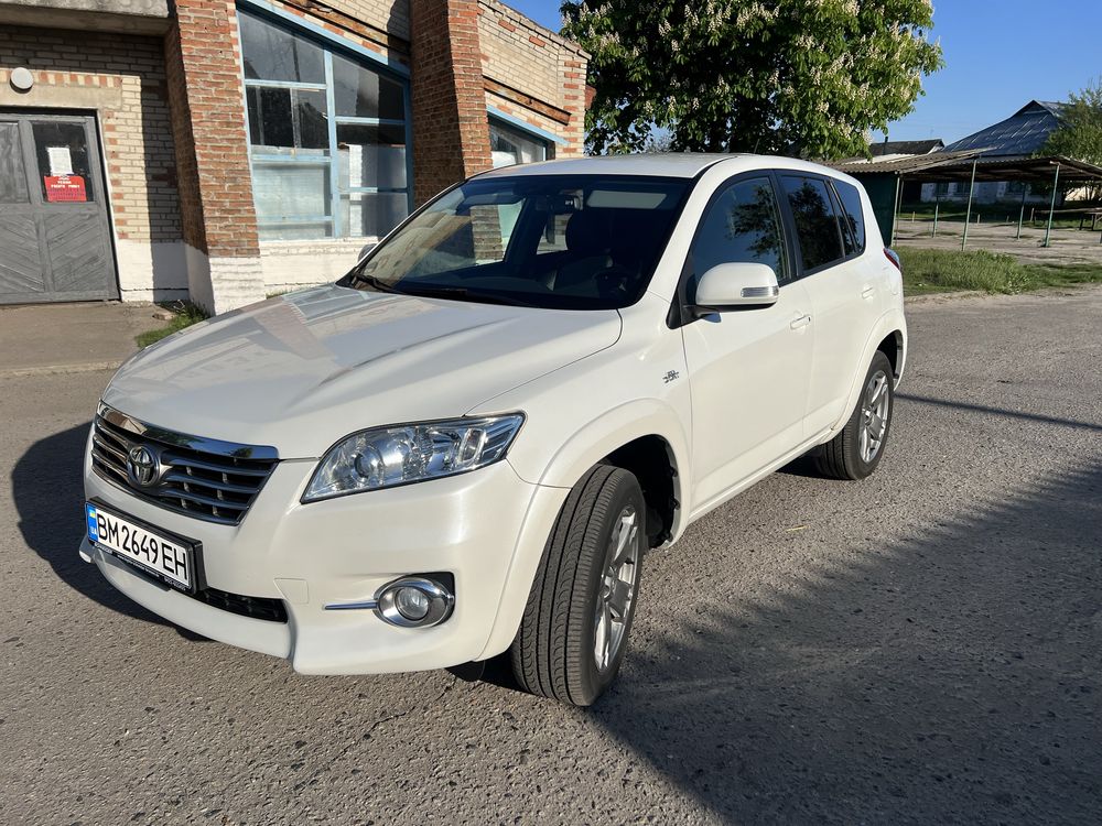 Продам Toyota RAV 4 Executive 2.2 d-cat