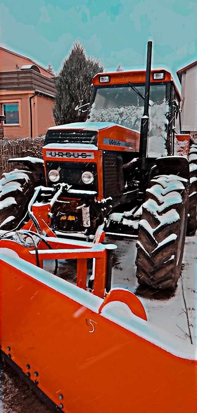 koparko-ładowarka z młotem, prace ziemne, transport ,glebogryzarka .