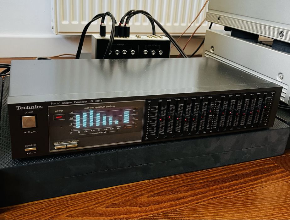 Korektor graficzny equalizer Technics SH-8044