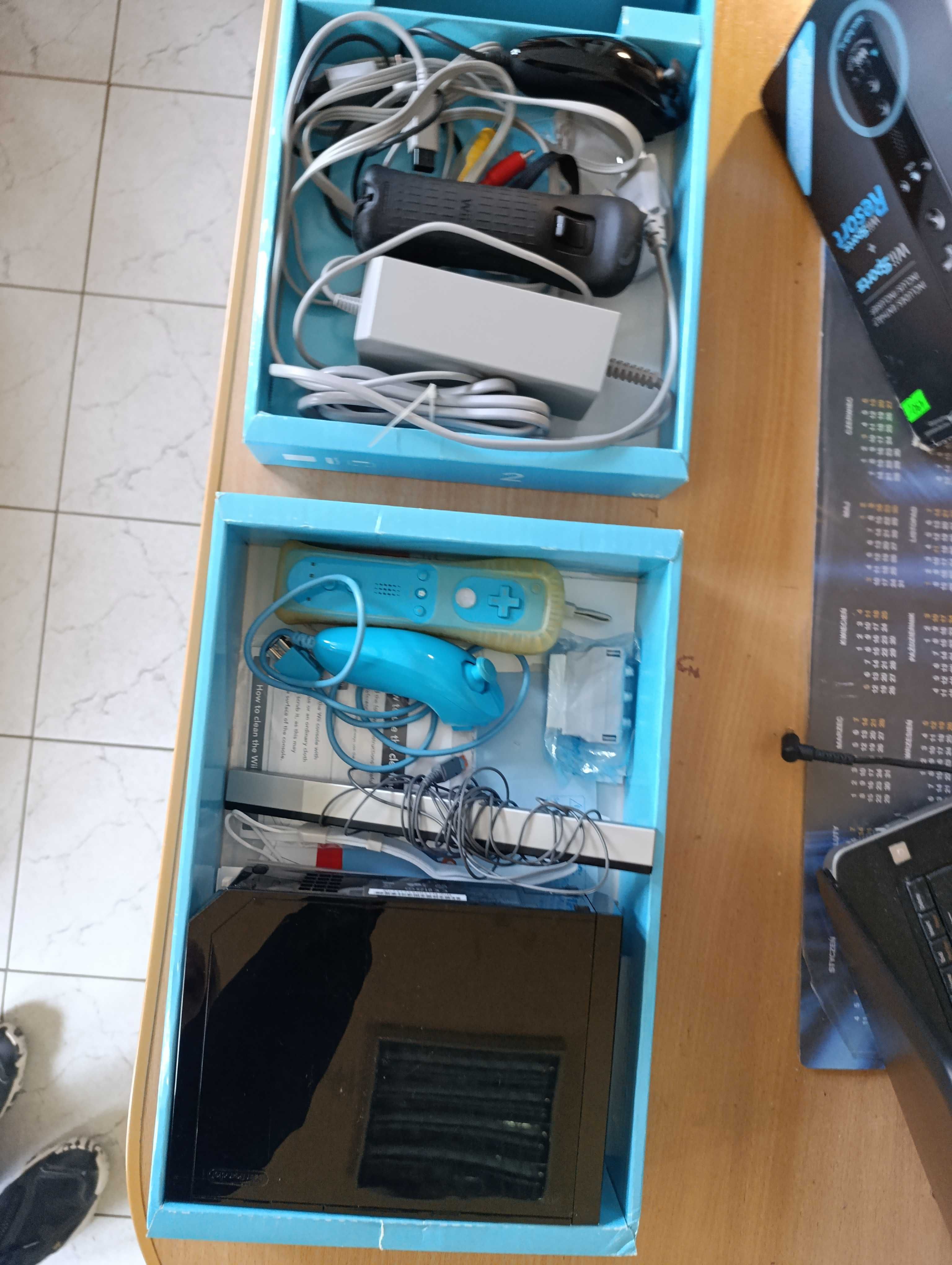 Konsola Wii + kontrolery