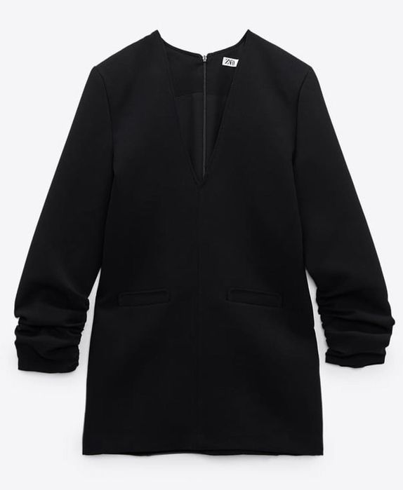 Сукня чорна з другим рукавом