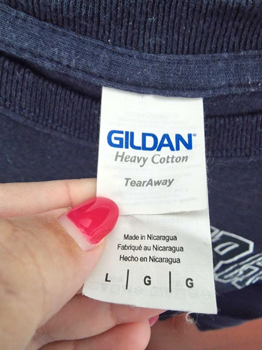 T-shirt azul escura Edinburgh Scotland Gildan 100% algodão, tamanho L