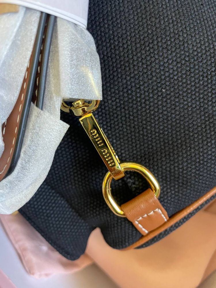 Рюкзак Miu Miu чорний