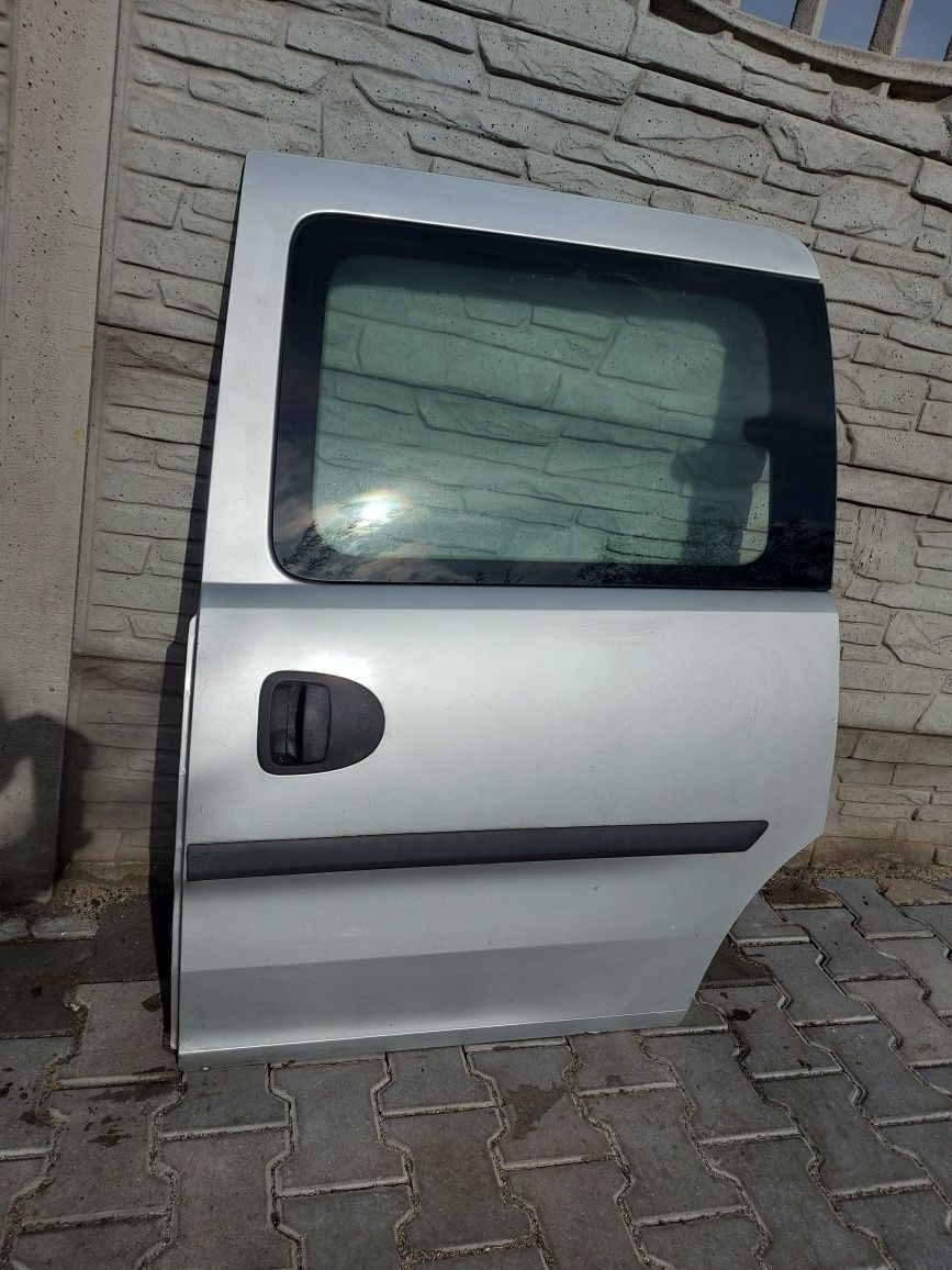 , Opel combo drzwi lewe Z157 kompletne