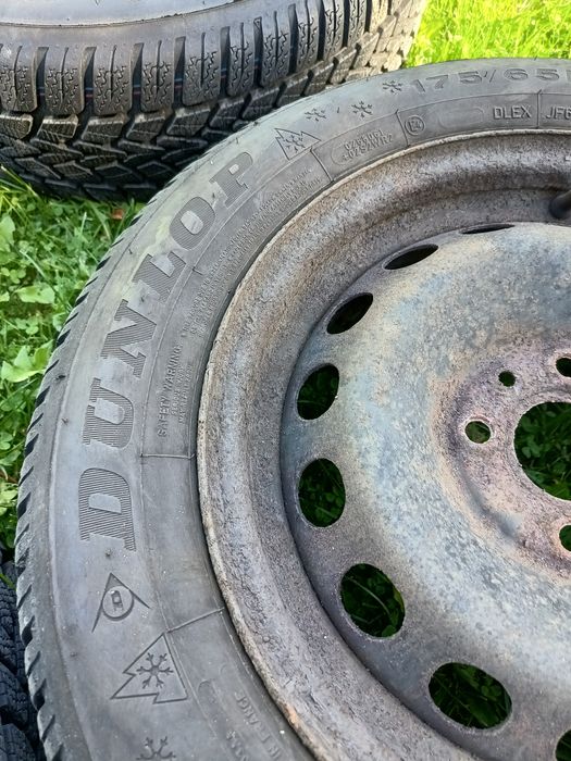 Komplet 4x opona zimowa Dunlop Winter response 2 175/65R14 82T + felgi
