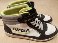 Buty NASA r. 39 młodzieżowe w stanie bardzo dobrym niezniszczone tanio