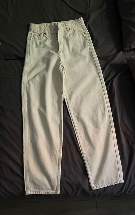 Бежеві джинси mom, Mango