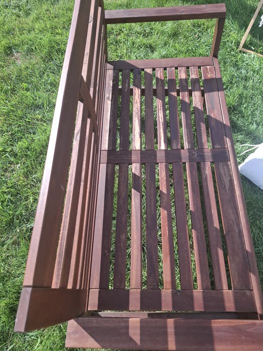 Ławka drewniana Ikea brązowa z poduszkami