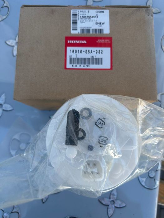 Фільтр паливний Honda civic 1,6 vtec