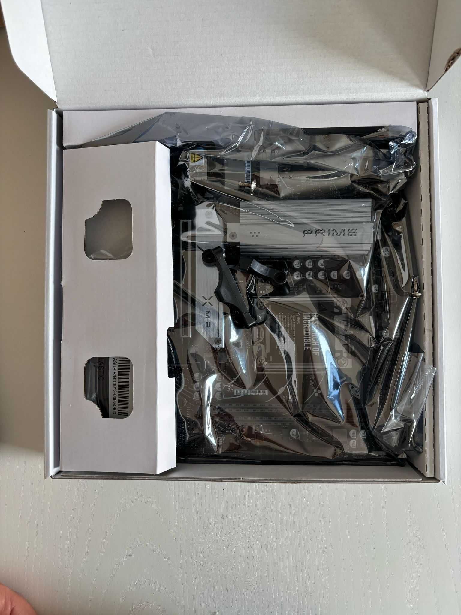 Motherboard Asus PRIME B650M-K (Pino do Socket Partido)