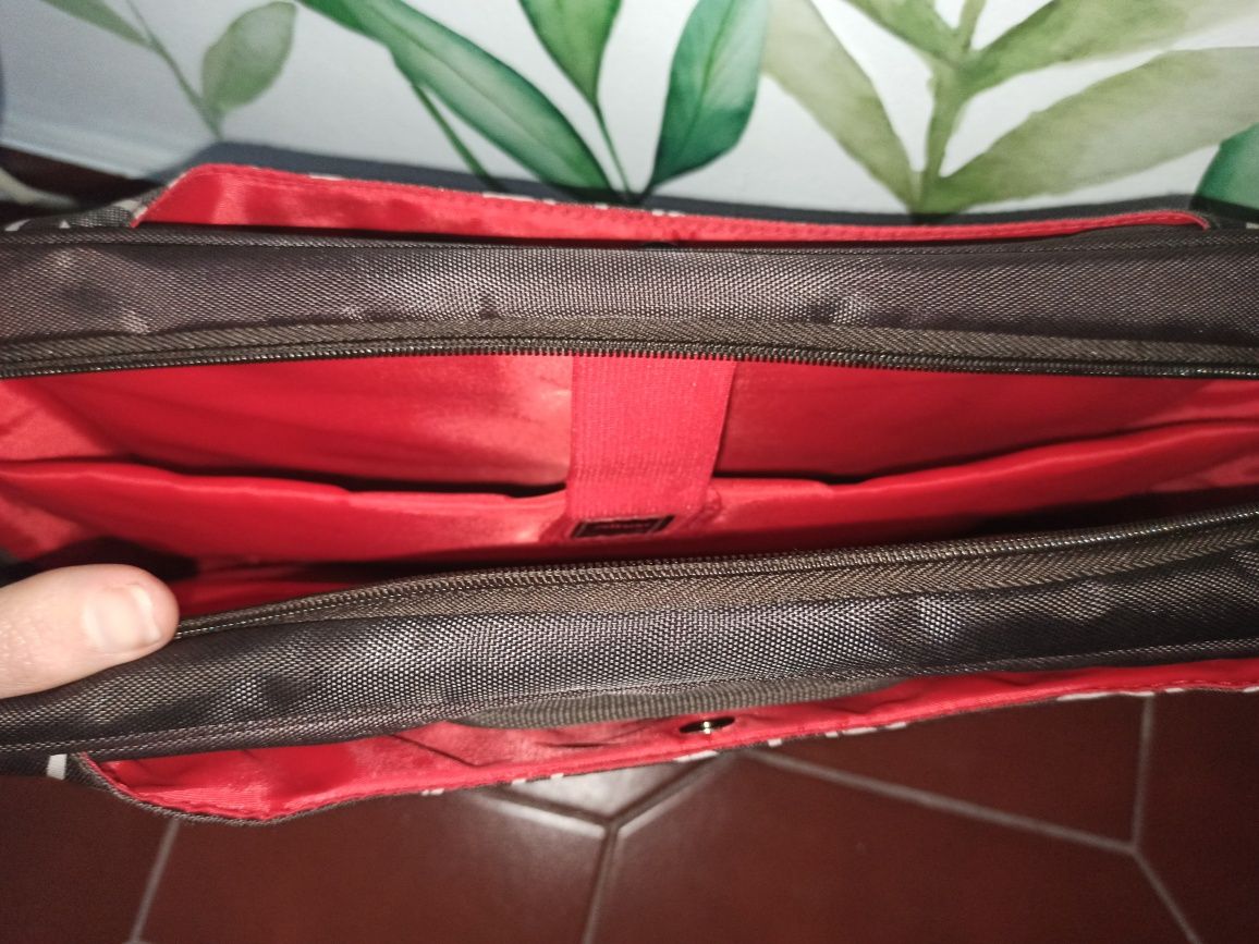 Mala para portátil - Trust Oslo 15.6 Notebook Carry bag - Brown 17040