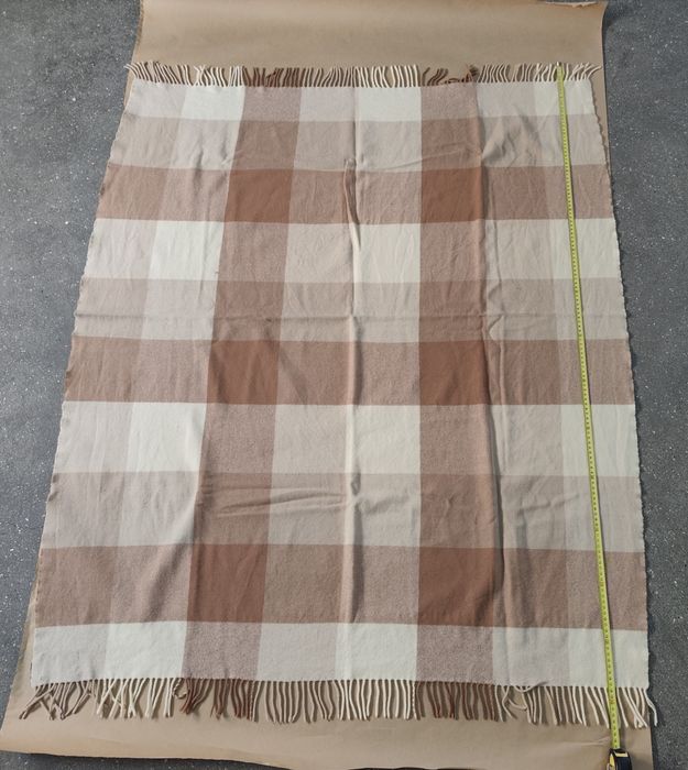 Manta em tons Castanhos