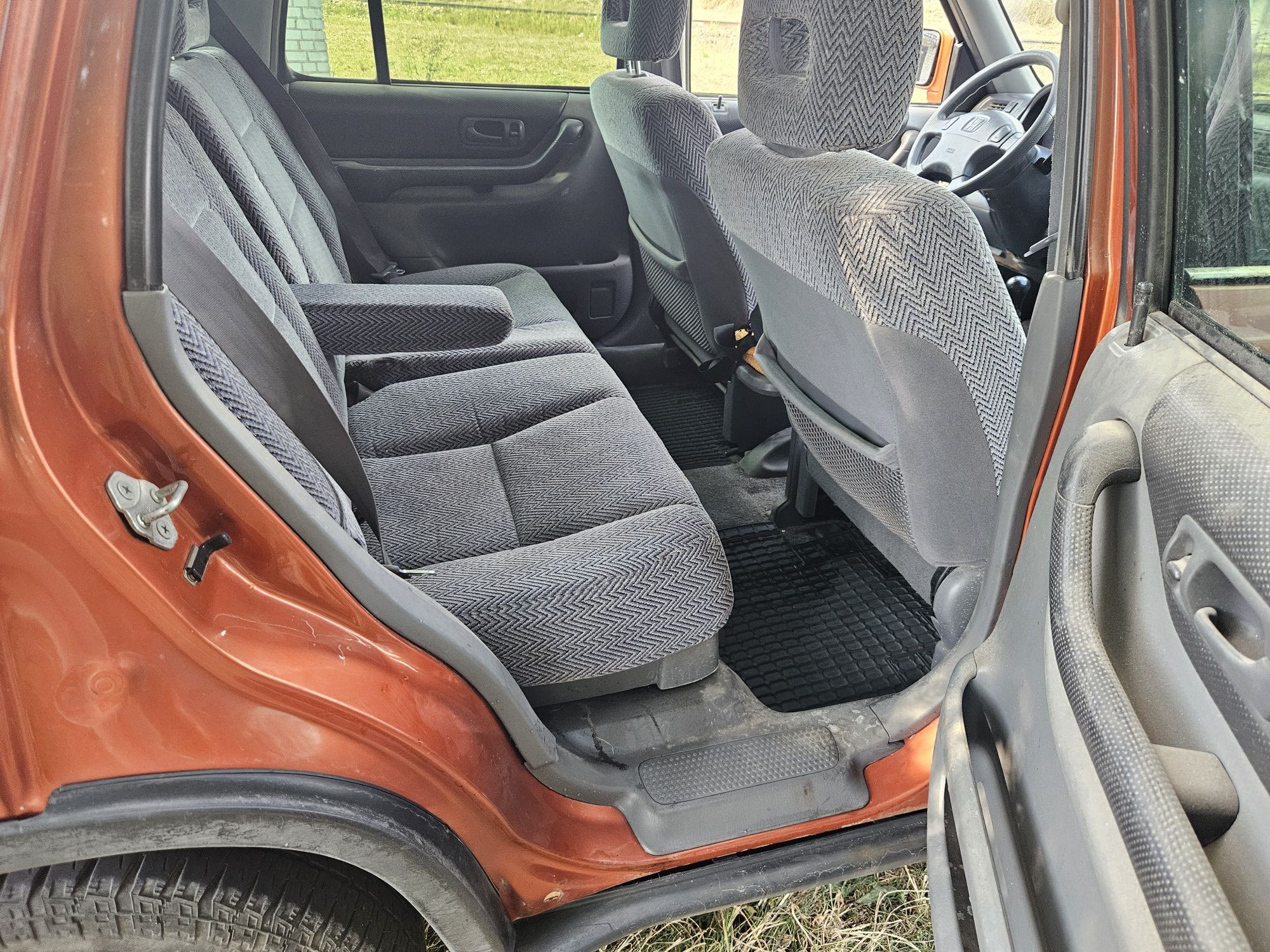 Honda CR-V 2000 рік 2.0 газ бензин 4×4 для військових