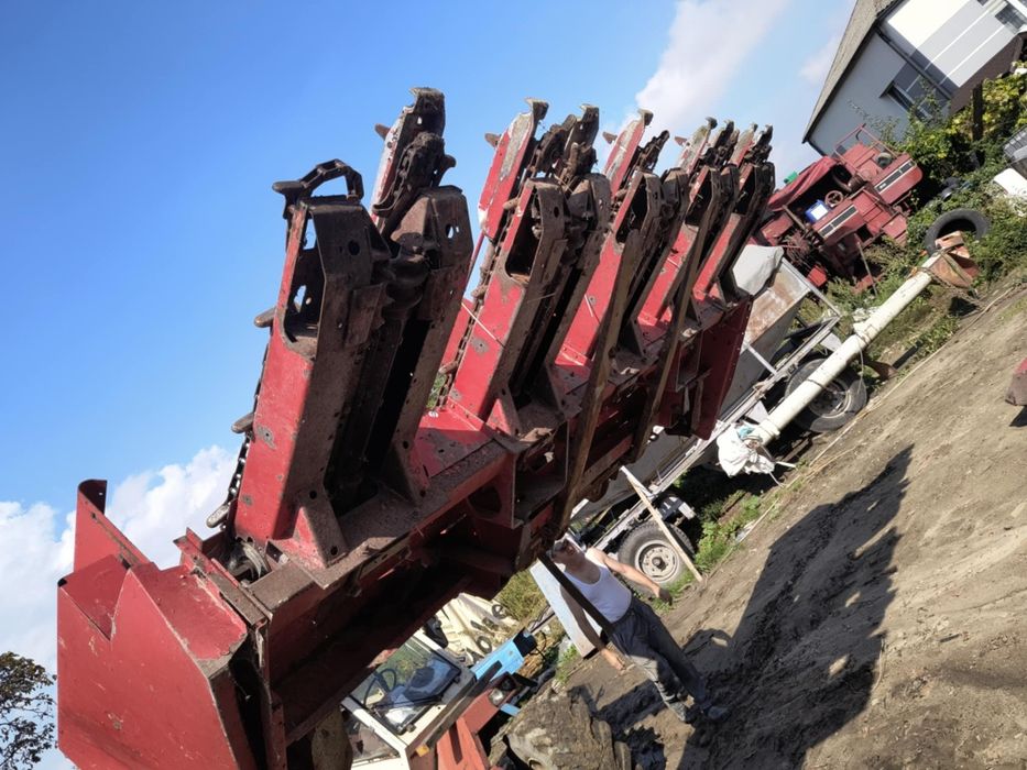 Przystawka do kukurydzy 5 rzędowa case oryginalna w całości lub części