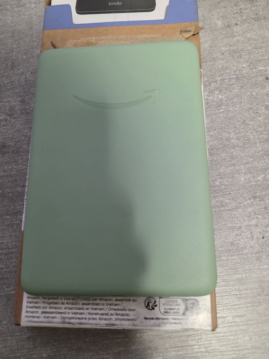Kindle. 11 покоління. 2024. 16Гб Підсвітка. Новий. Matcha. Зелений
