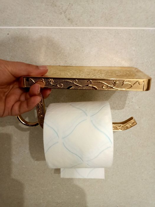 Porta rolos novo com dupla função/prateleira