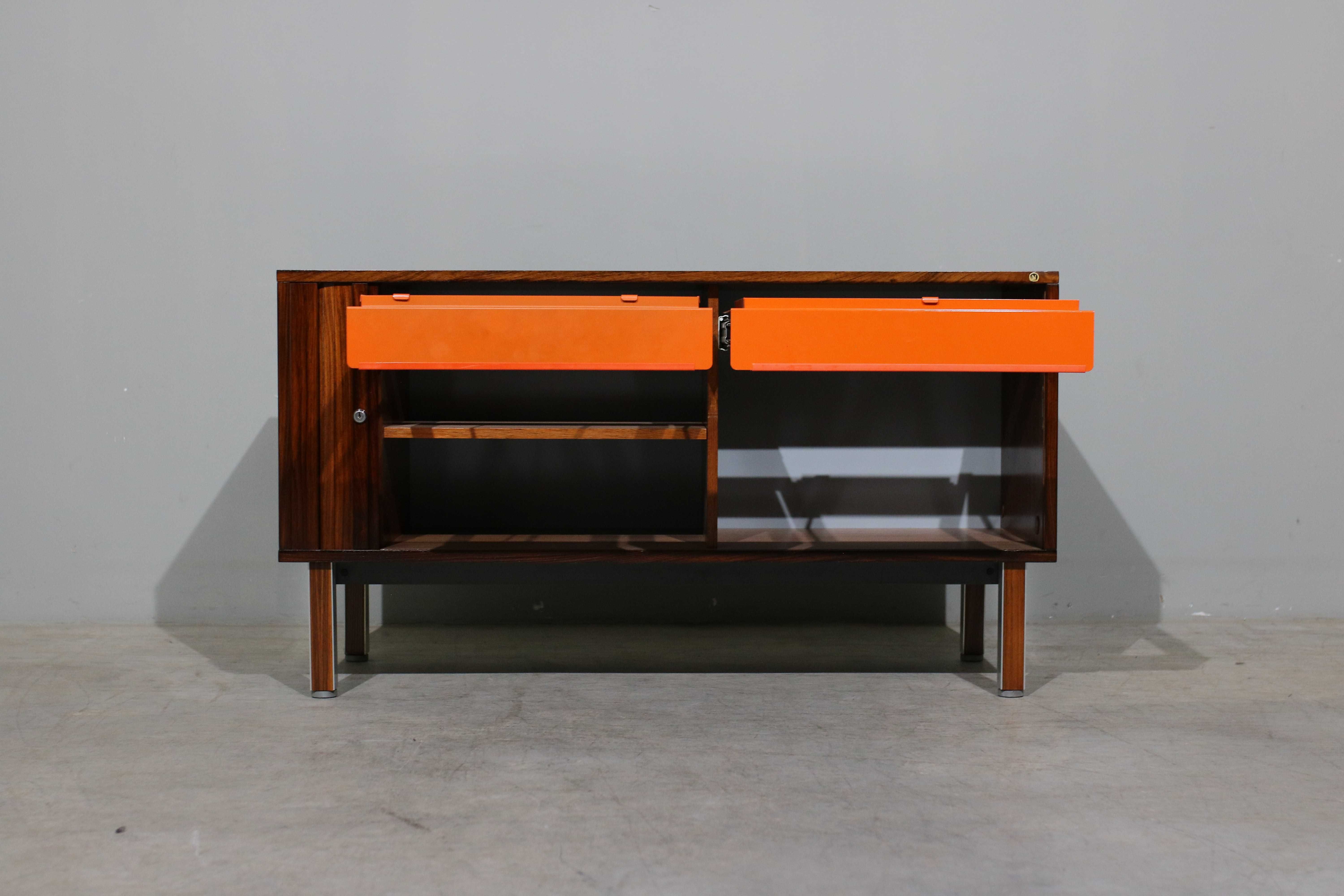 Aparador Nipu em pau santo | Danish Design