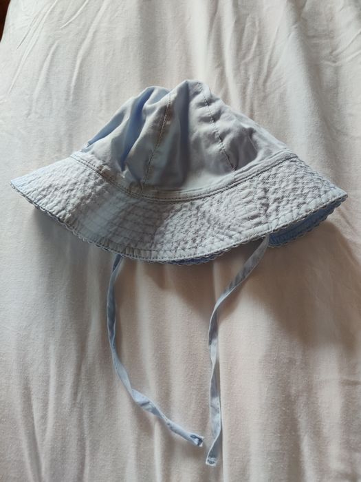 Letnia czapeczka niemowlęca niebieski kapelusz H&M r 98/104