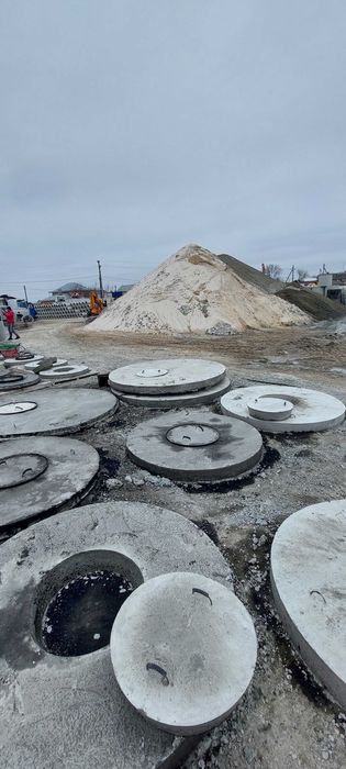 Купити Залізобетонні кришки, кришки для залізничних кілець Чернівці