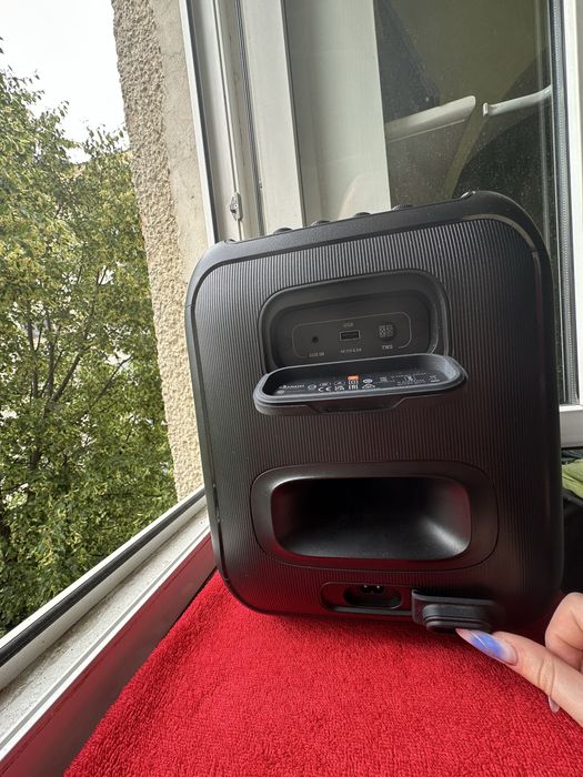 Колонка JBL PartyBox encore