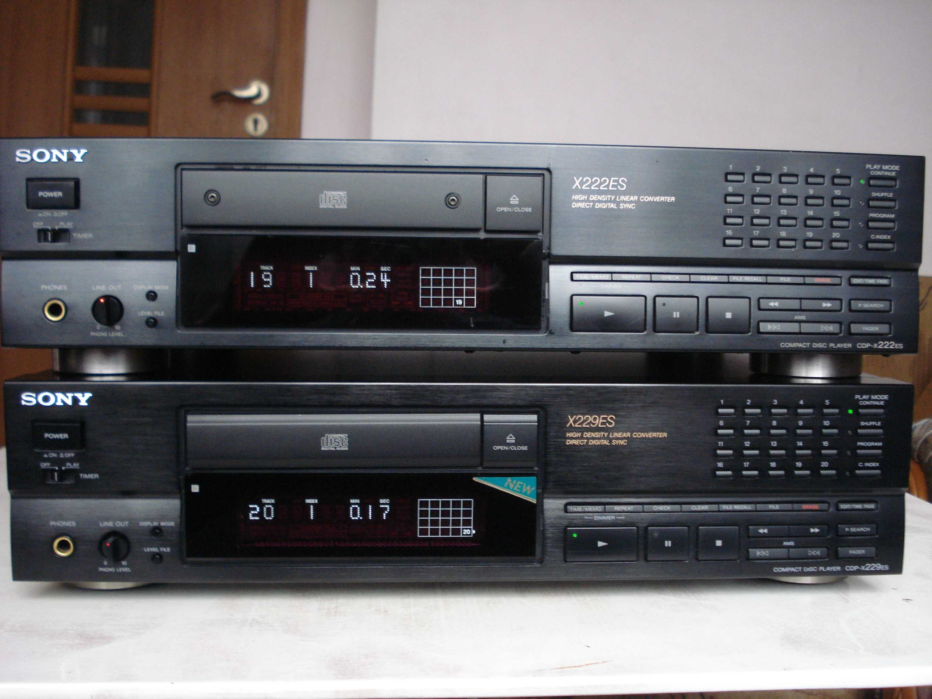 CD-програвач "Sony" CDP-X33ES, CDP-X222ES