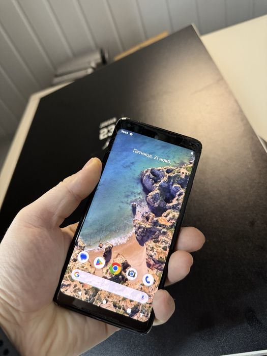 Google Pixel 2 XL на деталі