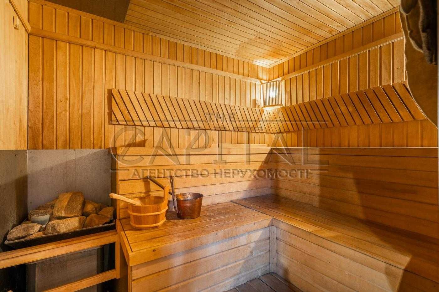Розкішний маєток 700 м² з басейном сауною Київ вул. Брусилівська