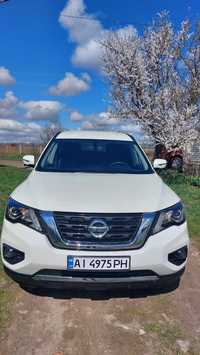 Продам Nissan Pathfinder