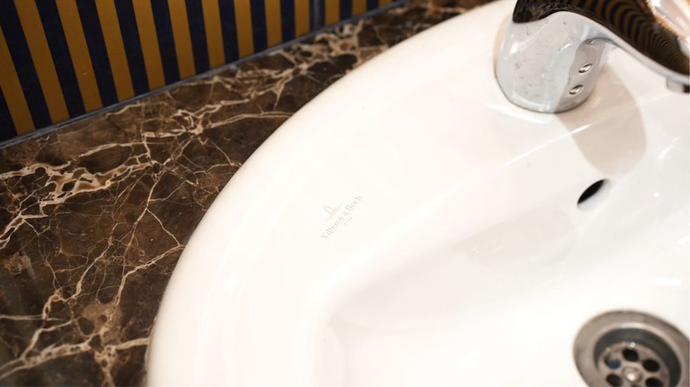 Продам елітний ресторан з добудовою в центрі Ужгорода. Площа 1010 кв.м