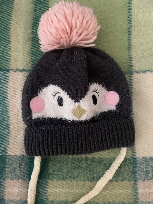 Дуже тепла зимова шапка george для дівчинки