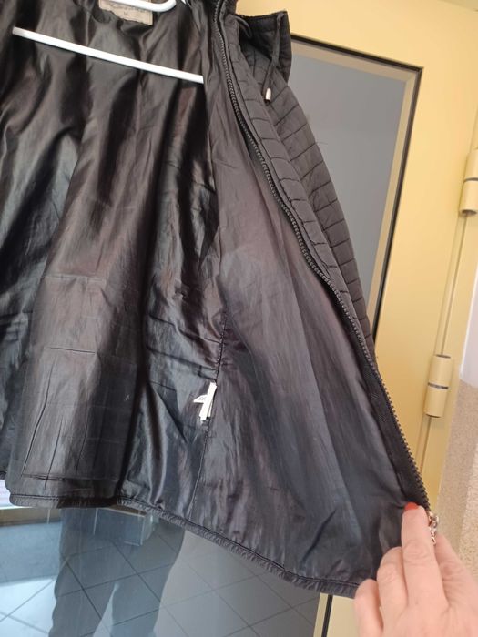 Kurtka z kapturem czarna-grafit ciemny marki Andrea Lee.it rozmiar M.