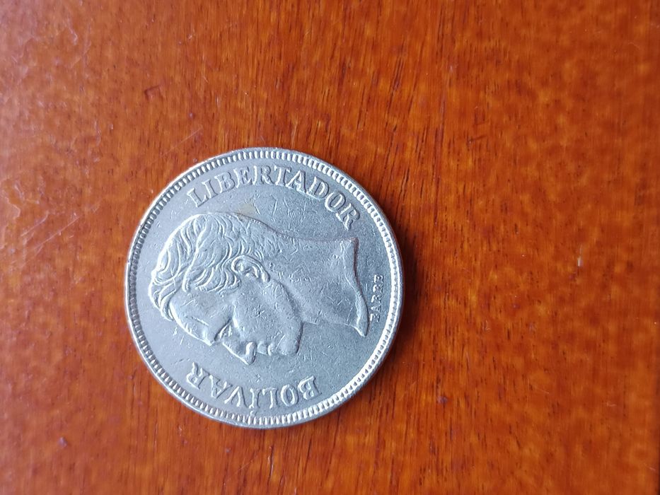 Duas Moedas antigas Venezuela