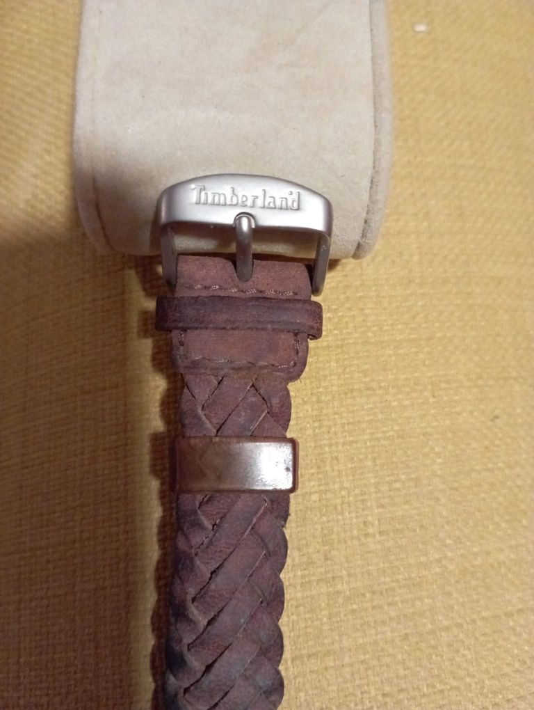 Relógio Timberland bracelete em pele