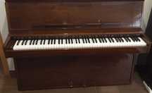 Piano vertical Lindner