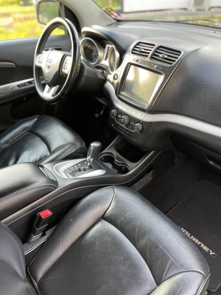 Wygodny ,komfortowy samochód,rodzinny Suv, Dodge Journey