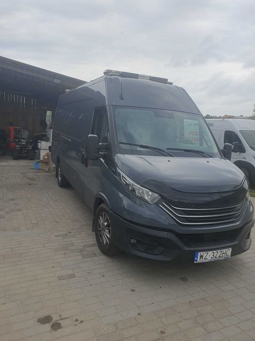 Wynajem busa Iveco daily blaszak 3.0 automat, hak