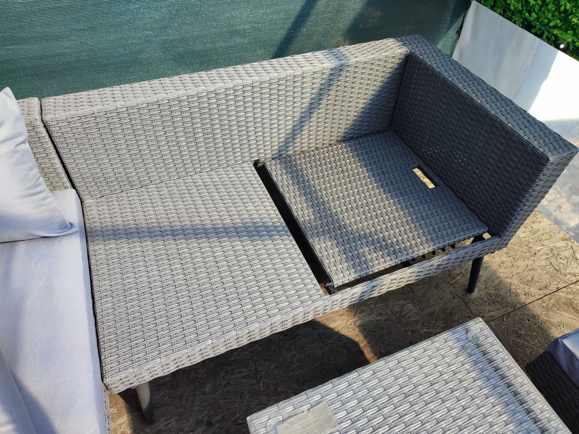 Narożnik do ogrodu technorattan, stolik, dwie pufy, funkcja leżaka