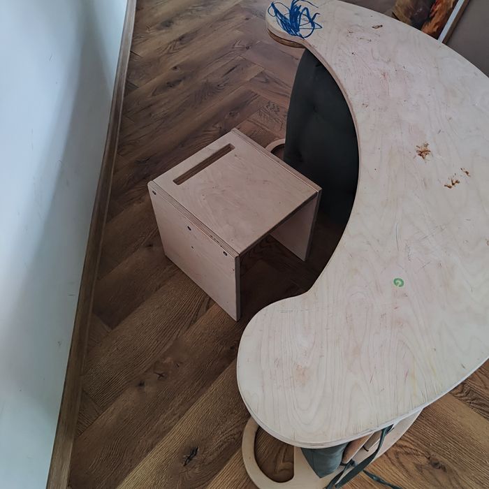 Bujak duży Montessori z blatem i poduszka