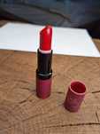 Pomadka golden rose velvet matte czerwona 35